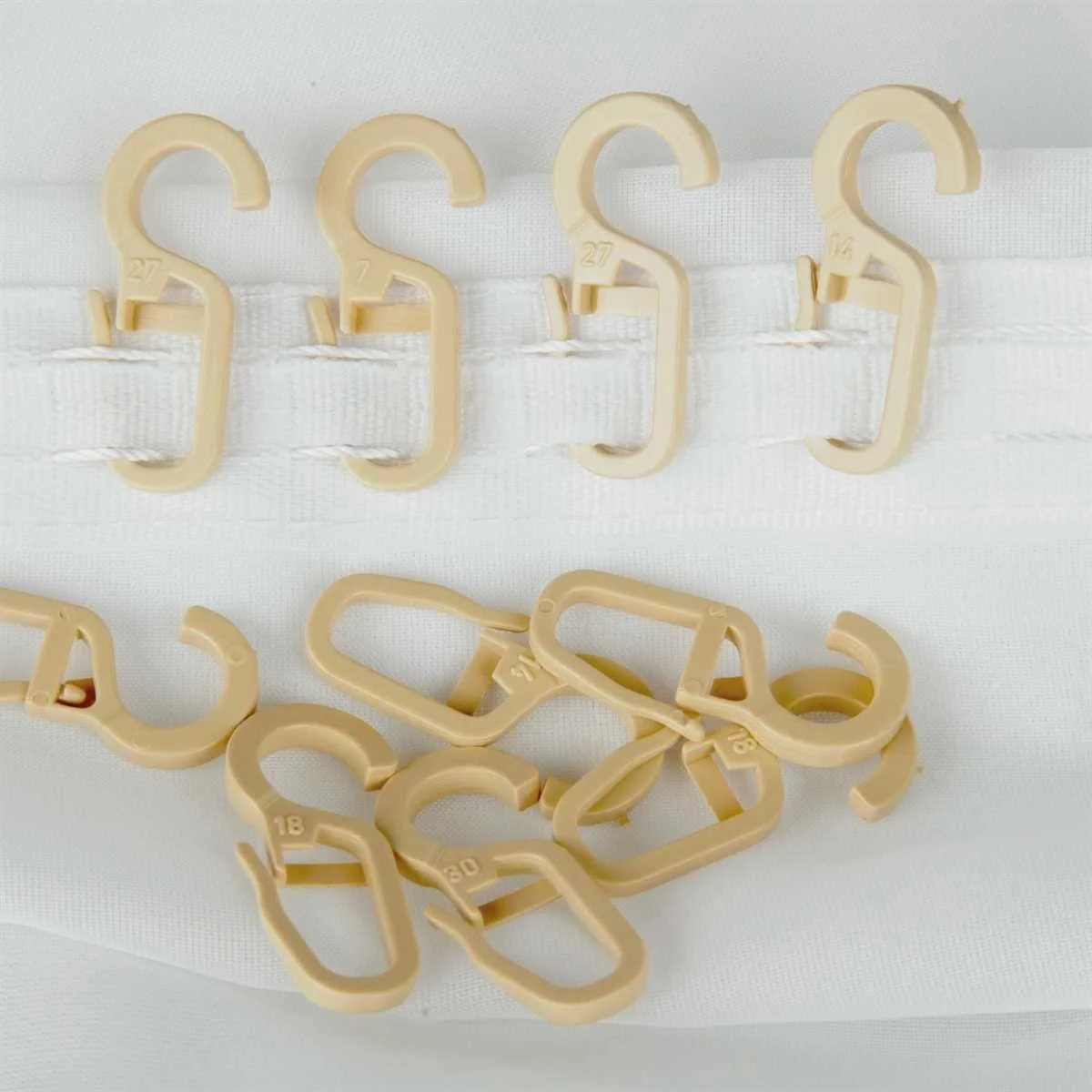 Bestlivings Faltenlegehaken & Gardinenringe – 10er-Set, beige, Ø 9 mm, für Gardinenstangen bis Ø 40 mm
